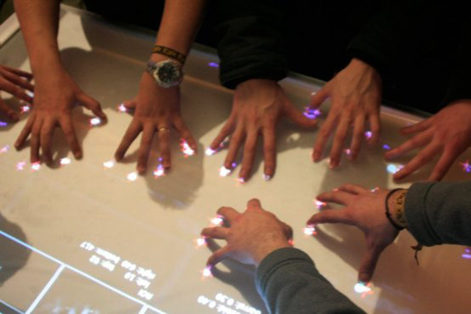 MTC Multi Touch Console Christian Bennat Projekt Technik Projekt Invention Bau Mirko Fichtner cbase 