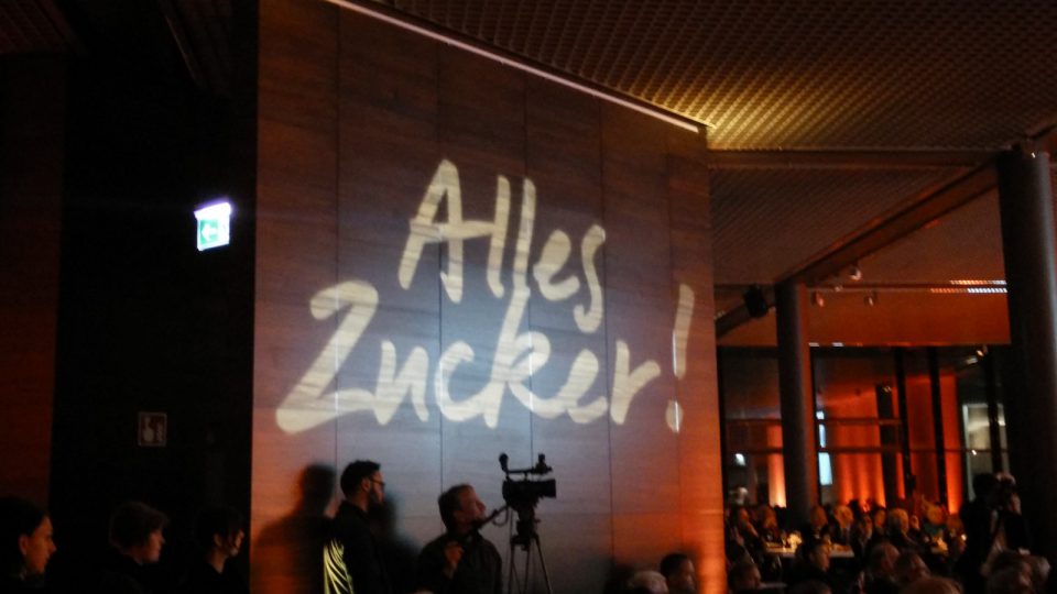 ZZ425 Alles Zucker Bennat App Design UX UI Programmierung Unity C-Sharp